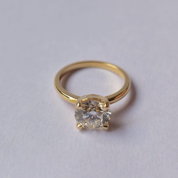 "Radiant Brilliance: Diamond Solitaire Ring - Jeny Jewels" - Image 4